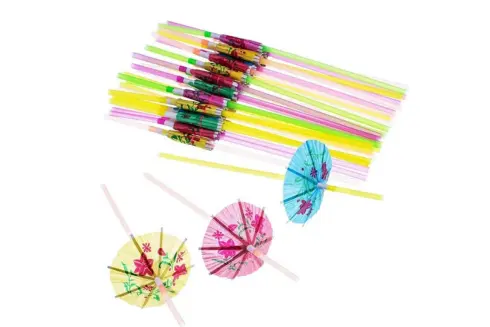 Multiple Varieties of Straws (1)